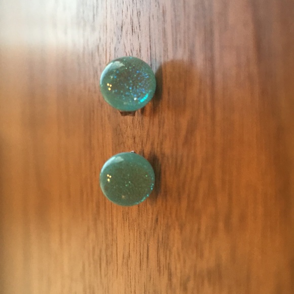 Maui Glass Sparkle Post Earrings Made in Maui - Picture 2 of 3